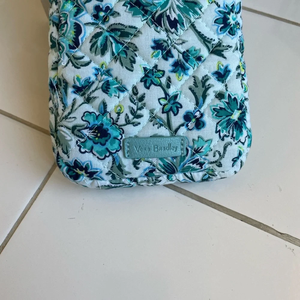 ‘Vera Bradley’ Quilted Carson Cellphone Crossbody
